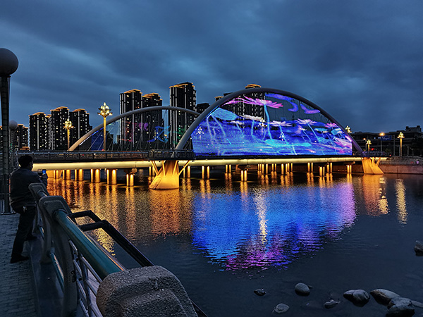 1742970194152440.jpg 双湖河道亮化.jpg