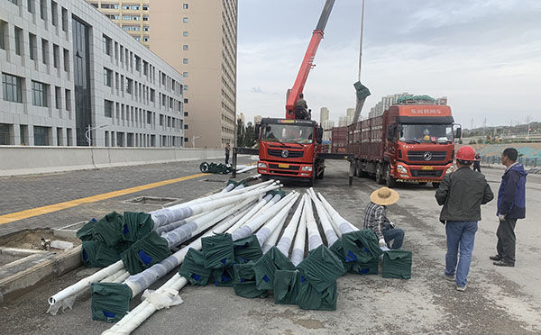 农村太阳能路灯安装全解析:庭院双湖太阳能路灯施工指南 农村双湖太阳能路灯安装全解析:庭院双湖太阳能路灯施工指南