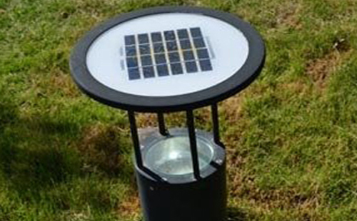 别墅庭院氛围营造：双湖草坪灯选型与布光技巧