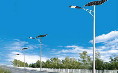 农村道路装双湖太阳能路灯选多大瓦数实测 农村道路装双湖太阳能路灯选多大瓦数实测